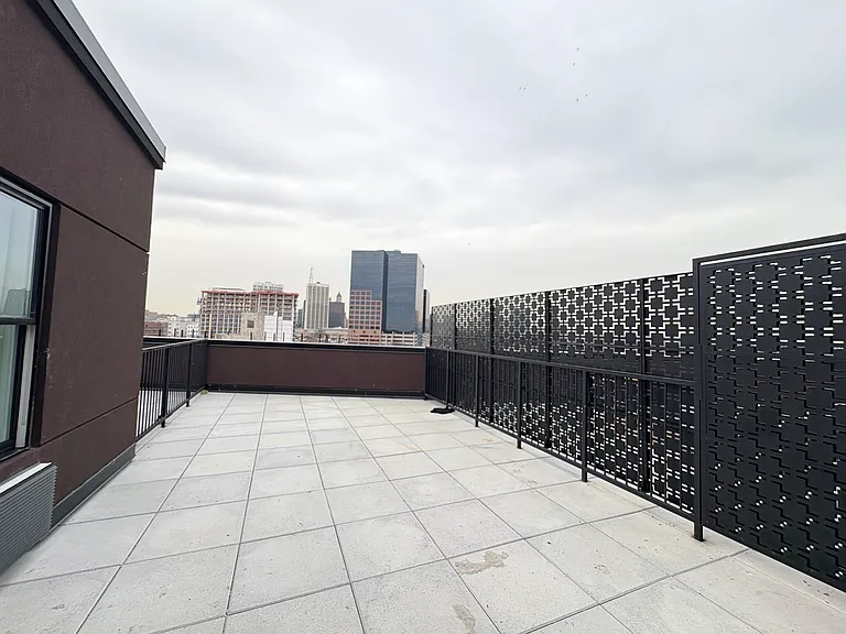 492 Market St #403 — Photo 11