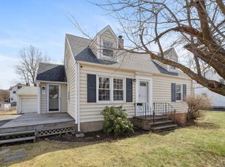 11 Fern St, Windsor Locks, CT 06096