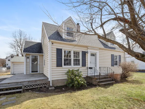 11 Fern Street, Windsor Locks, CT 06096