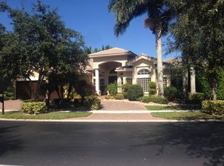 19509 Saturnia Lakes Dr, Boca Raton, FL 33498