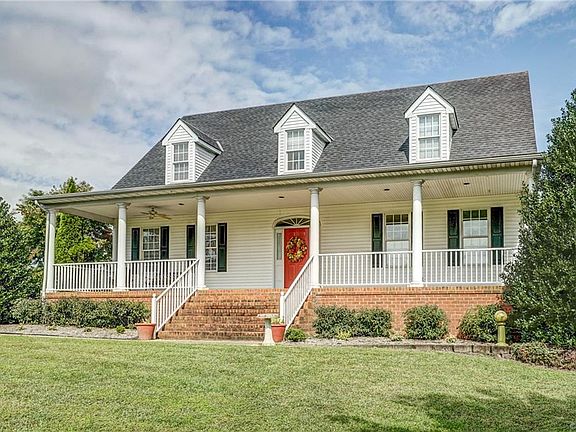 3rd image of 8124 Florida Farm Ln
