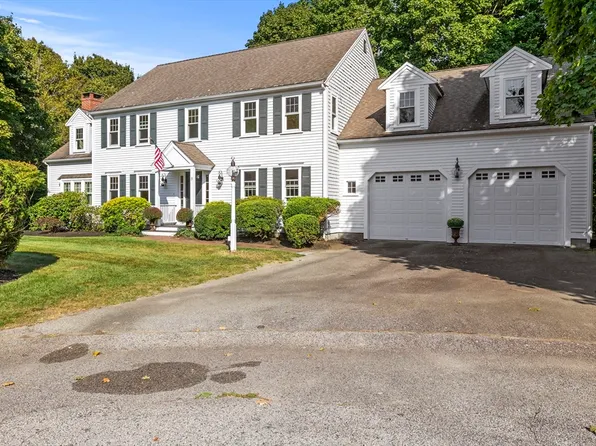 2 Beach Rose Ln, Scituate, MA 02066