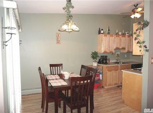 26 Ivy St APT 6B, Farmingdale, NY 11735