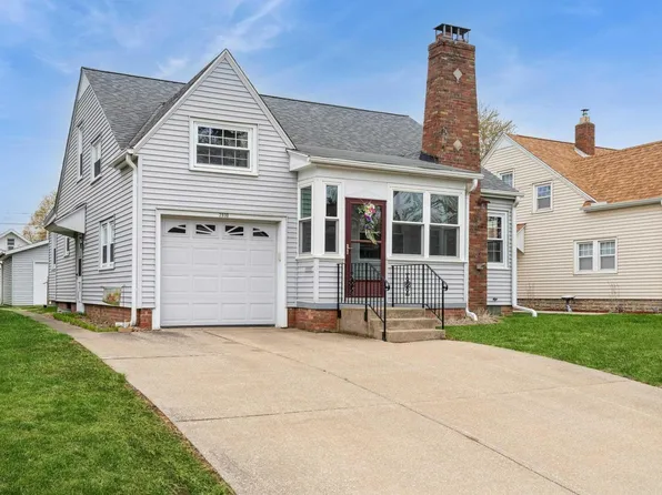 2930 11th Ave A, Moline, IL 61265