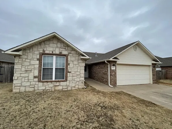 1102 Lauren Ln, Stillwater, OK 74075