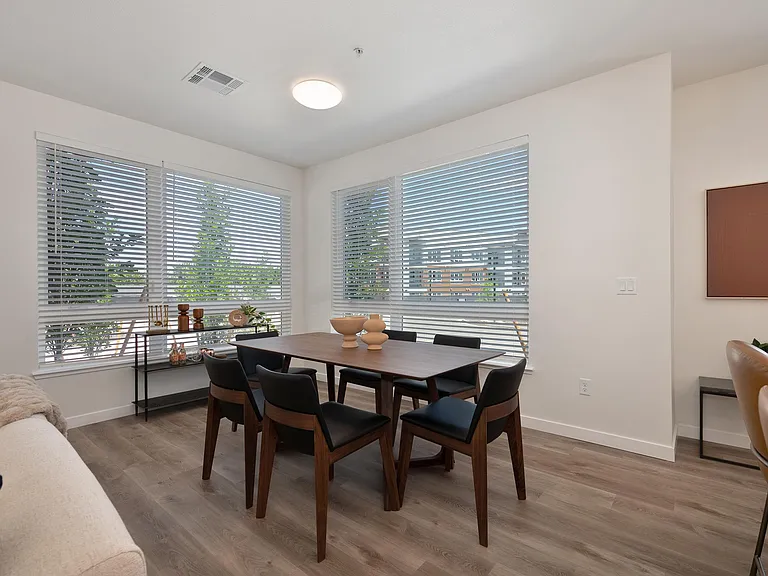Halcyon Apartments — Photo 69