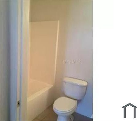 4th image of 6019 Portsdale Pl Unit 201