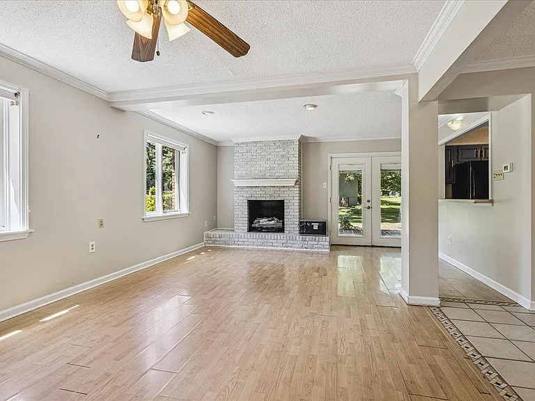 1532 Christine Cv — Photo 5