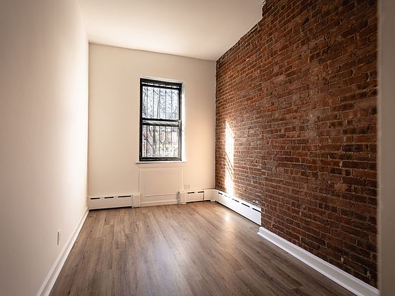 4th image of 320 W 108th St APT 5B
