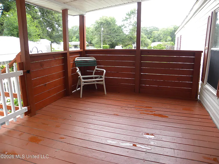18265 Robin Oaks Dr — Photo 7