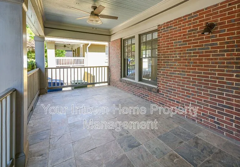 259 Atlanta Ave SE — Photo 2