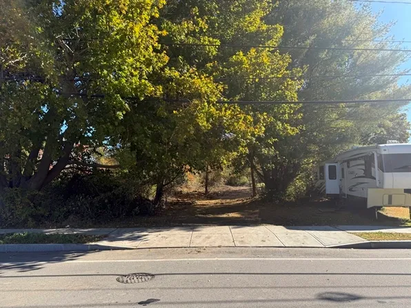 Es Phillips Rd, New Bedford, MA 02745