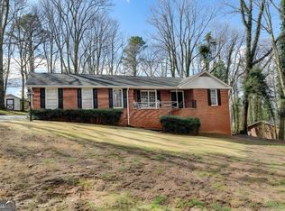 2325 Sussex Ct, Snellville, GA 30078