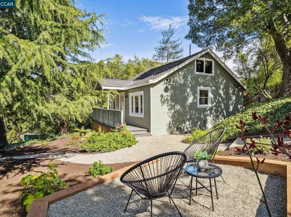 5876 Merriewood Dr, Oakland, CA 94611