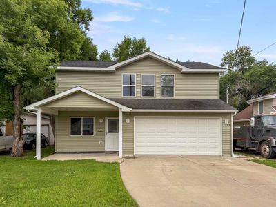 1211 5th Ave NW, Minot, ND, 58701