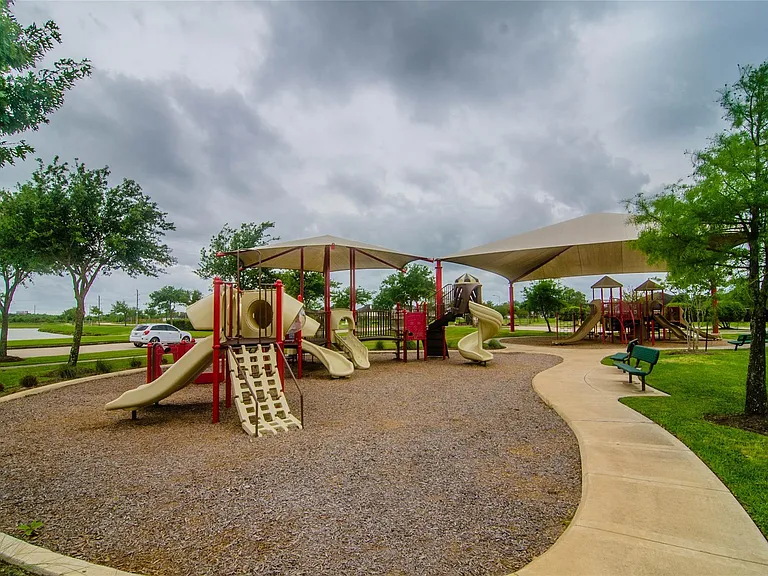 2923 Mustang Meadow Ln — Photo 24