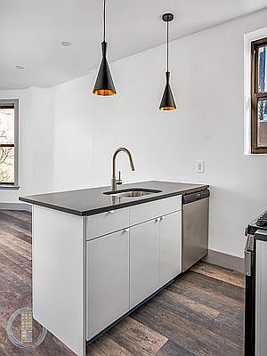 4th image of 1961 Madison Ave APT E2