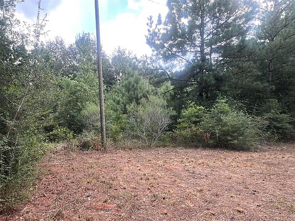 3rd image of 7926 E Fm 942