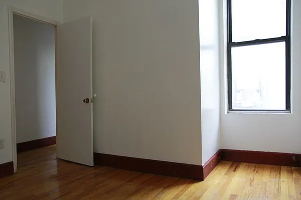 Rented by Rennit Inc. | media 21