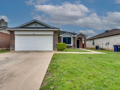 1017 Buffalo Springs Dr, Fort Worth, TX, 76140