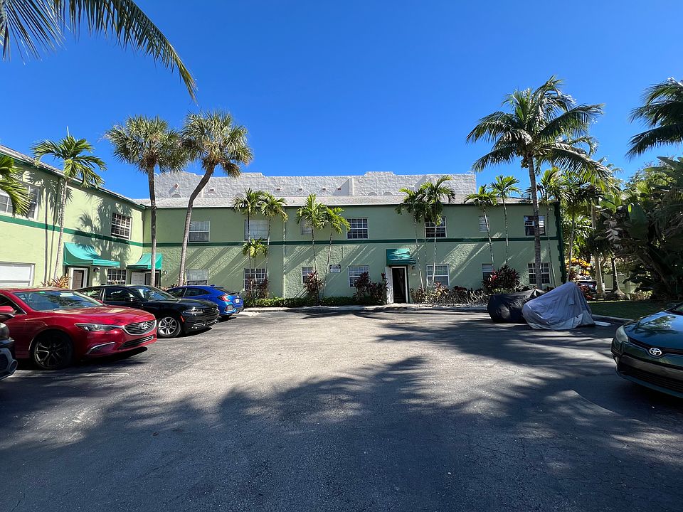 1st image of 323 Almeria Rd #205