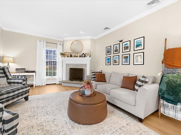 4th image of 321 Bellis Rd