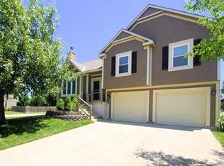 15725 S Apache St, Olathe, KS 66062