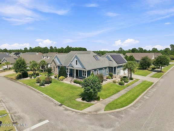 3rd image of 8426 N Shoreside Way NE