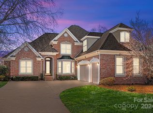 7616 Windaliere Dr, Cornelius, NC 28031