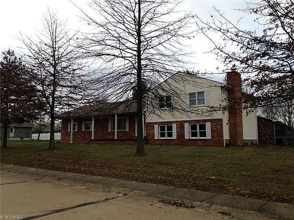 2nd image of 301 Flintwood Dr