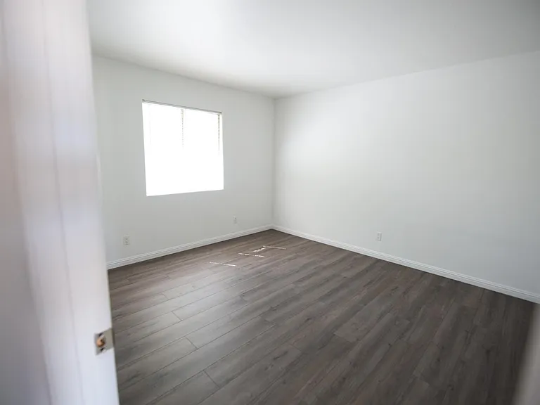 6313 Palo Verde Ave #B — Photo 9