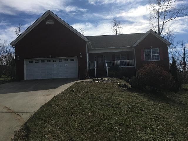 1st image of 232 Brook Hollow Dr SE