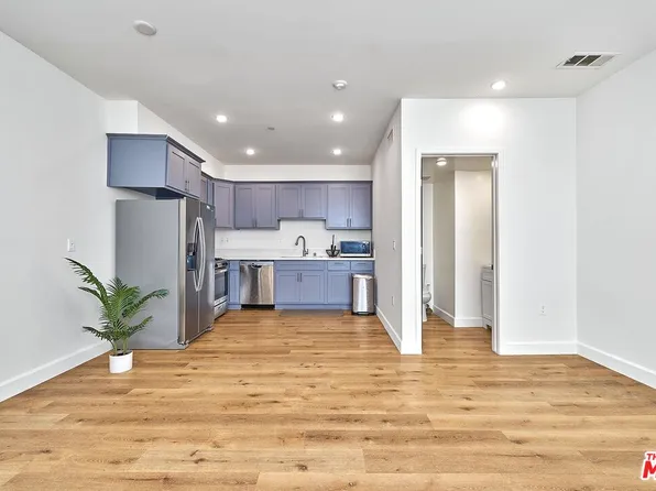 14550 Burbank Blvd #105, Van Nuys, CA 91411