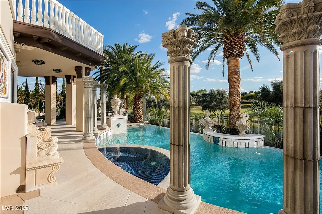 9 bed, 13.0 bath, 14706 sqft, $33,000 — Photo 1