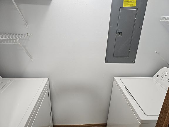 5th image of 1574 W Crystal Rock Ct Unit 1B