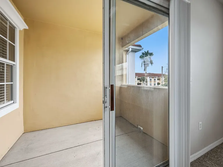 1195 Villagio Cir #203 — Photo 32