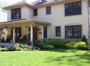 457 Taylor Ave, Glen Ellyn, IL 60137