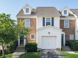 1129 Green Knoll Dr, Columbus, OH 43081