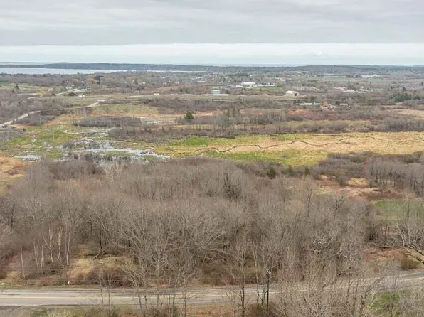 14 W Meadow Road, Rockland, ME 04841