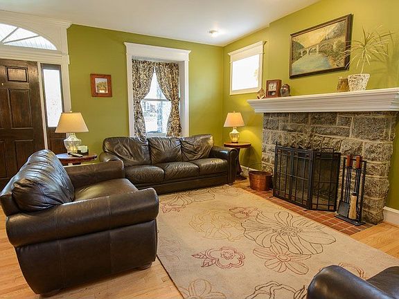 Open Concept Main Floor