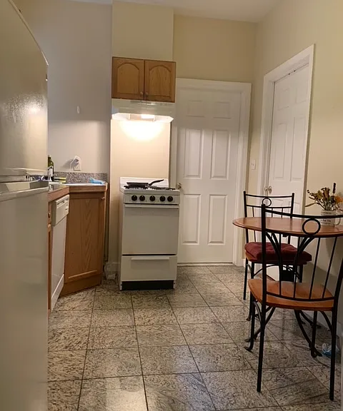 38 Hemenway St #7 — Photo 23