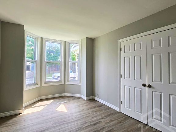 5th image of 74 Flora St #1