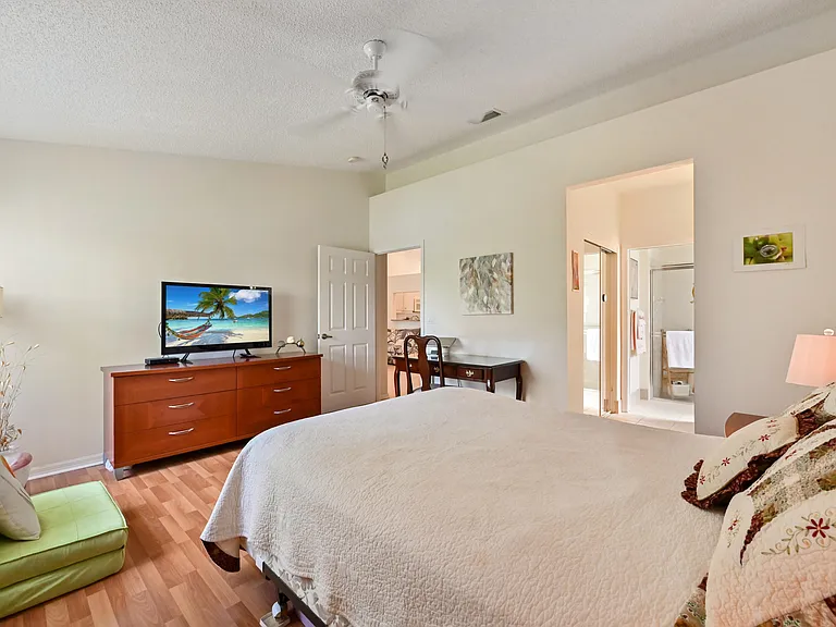 6077 Lake Hibiscus Dr — Photo 21