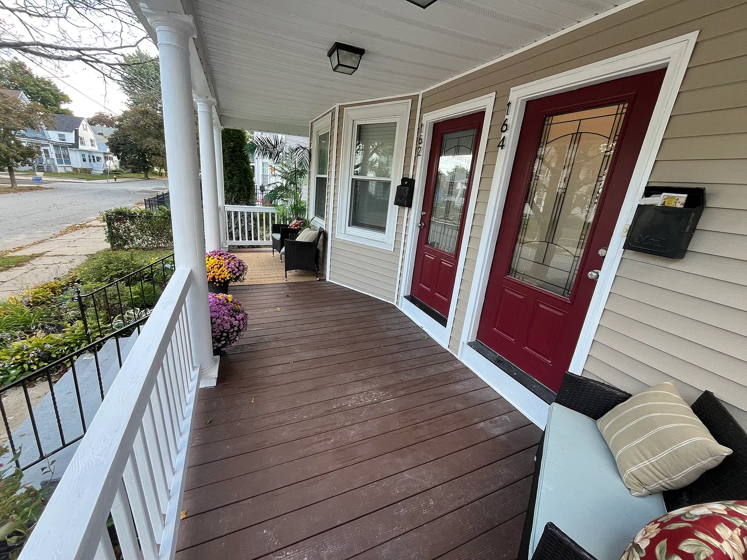 2 bed, 1100 sqft, $2,500 — Photo 2