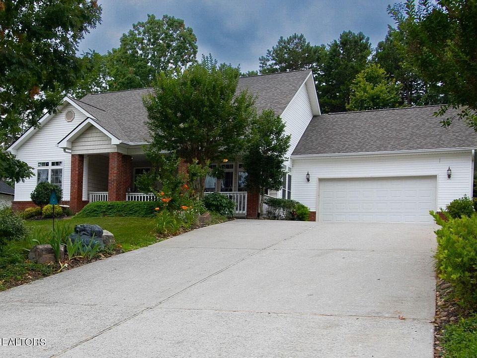 1st image of 152 Vinita Ln