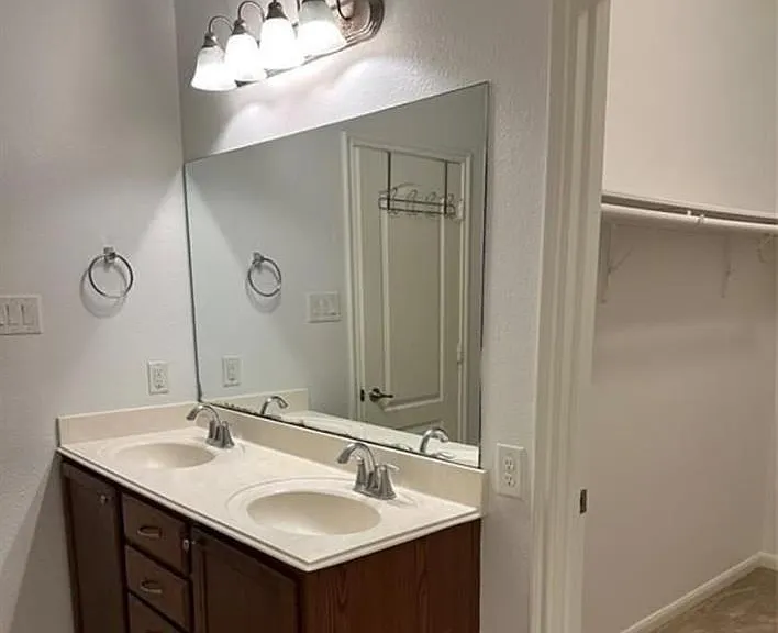 4219 Kendall Rock Ln — Photo 13