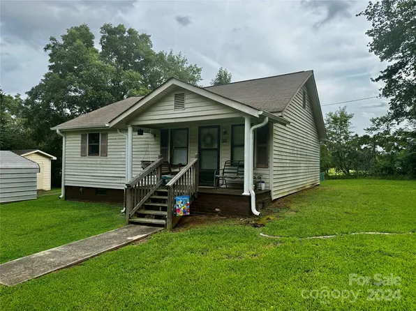 445 Cannon Farm Rd, China Grove, NC 28023