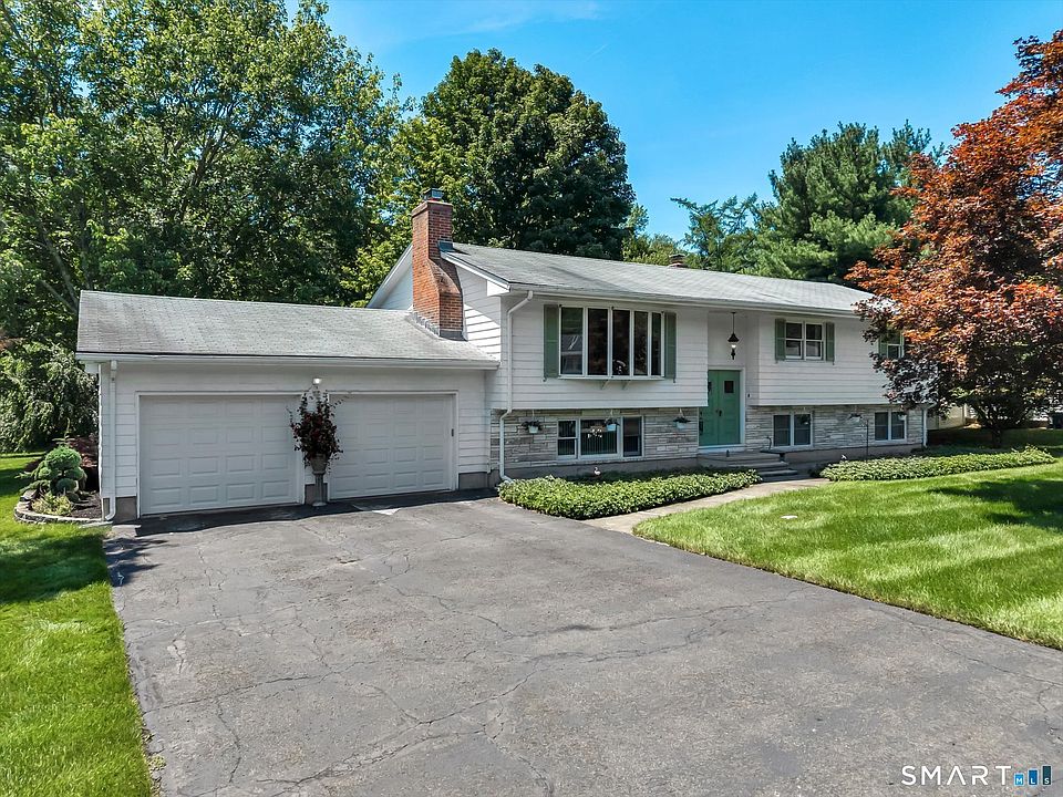 1st image of 73 Rolling Ridge Road