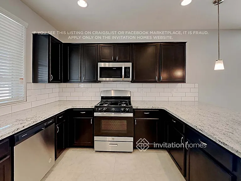 1636 N 209th Ave — Photo 8