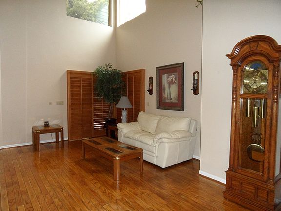 3rd image of 251 New Waterford Pl